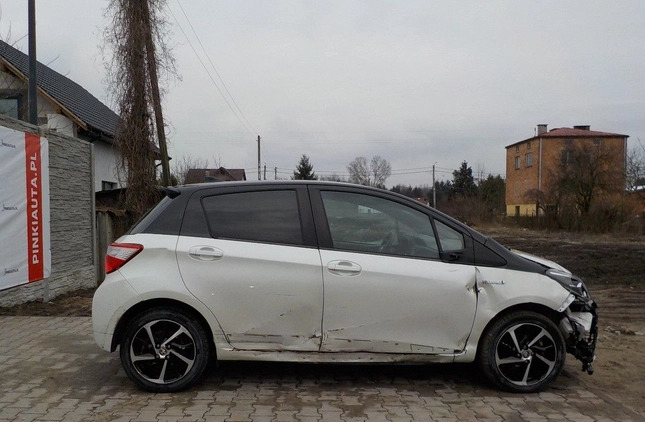 Toyota Yaris cena 32900 przebieg: 49871, rok produkcji 2019 z Stąporków małe 436